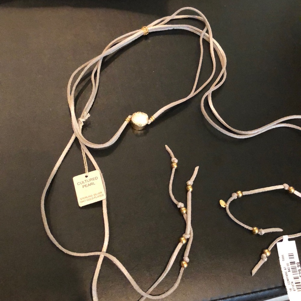 Sprig necklace - so many wearing options $65